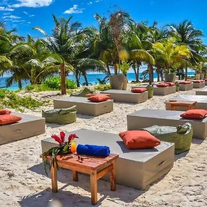 Mia Beachfront - Ocean View And Club Tulum Pueblo
